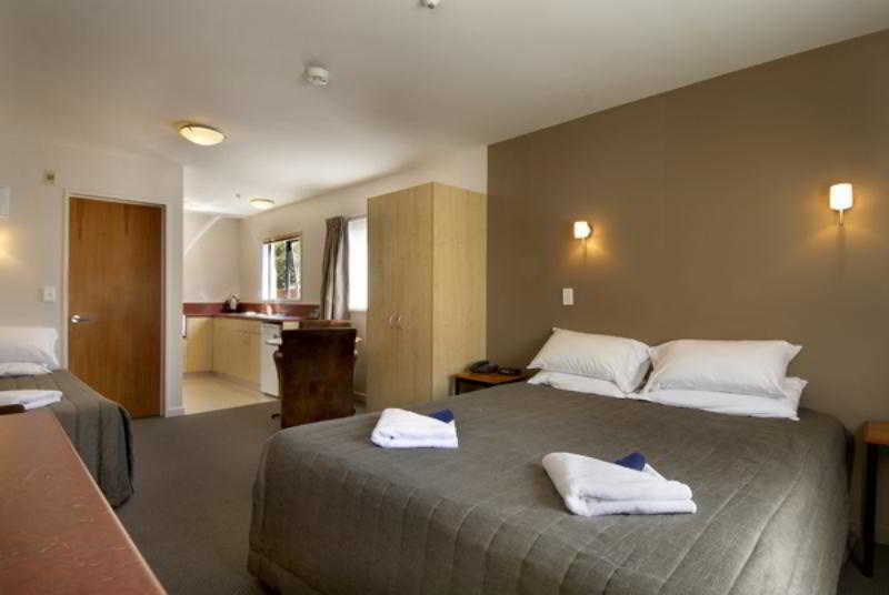 เบลลาวิสต้าควีนส์ทาว์น Motel ควีนส์ทาวน์ ภายนอก รูปภาพ